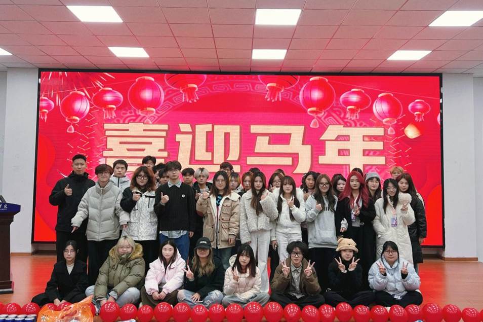 9677fe8377e7b6741f0b3ca173e35dbb