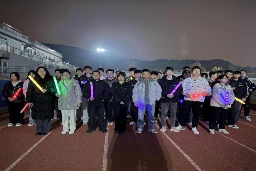 BA6ACEF4068D4187929A8E88FDC75D63